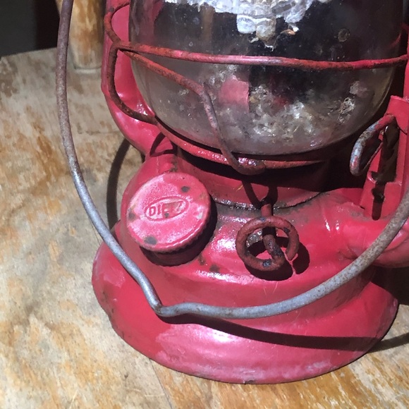 Vintage dietz red lantern no. 50 - Picture 4 of 12